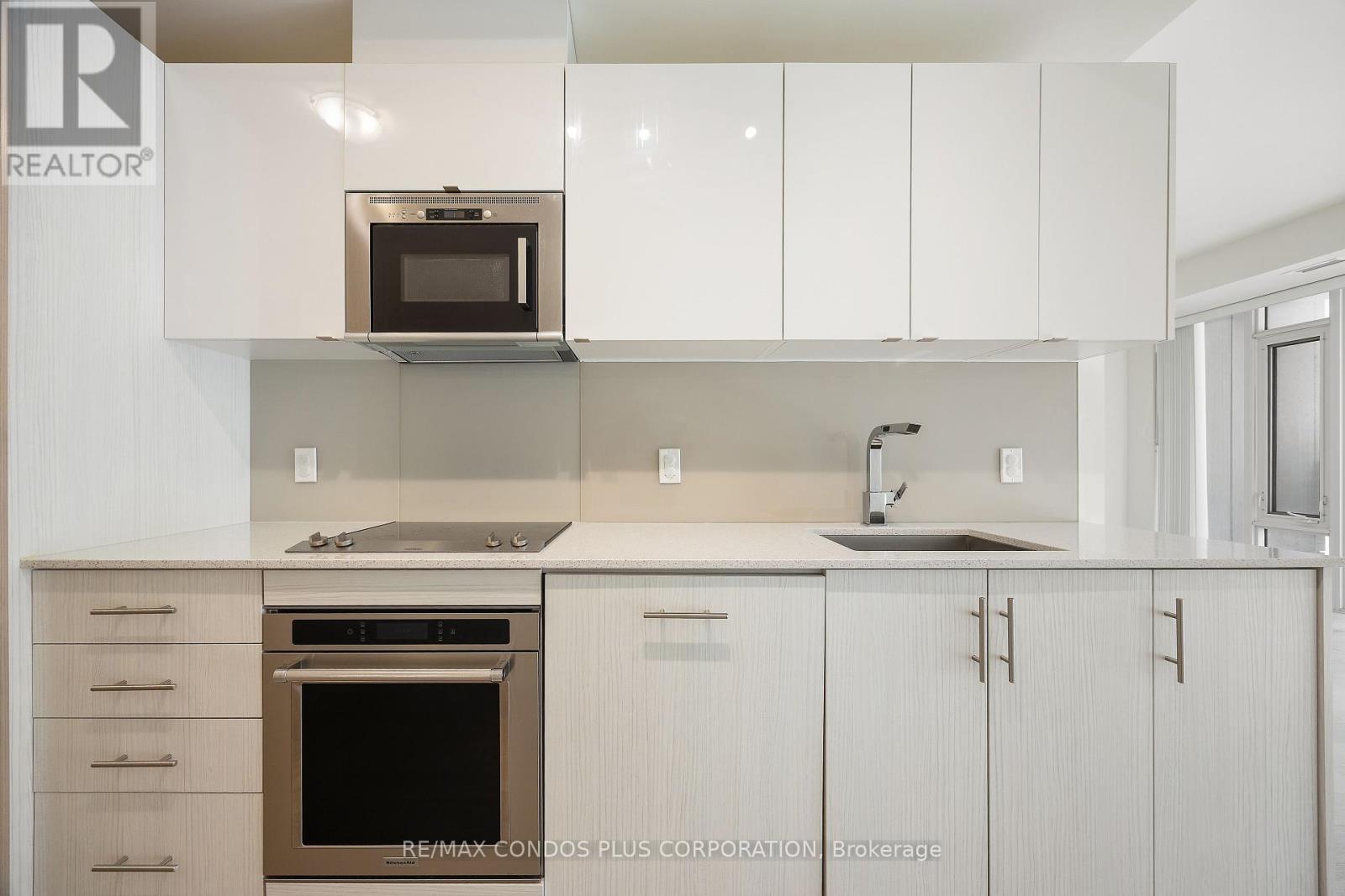 518 - 330 Richmond Street W, Toronto (Waterfront Communities), Ontario  M5V 1X2 - Photo 7 - C12404586