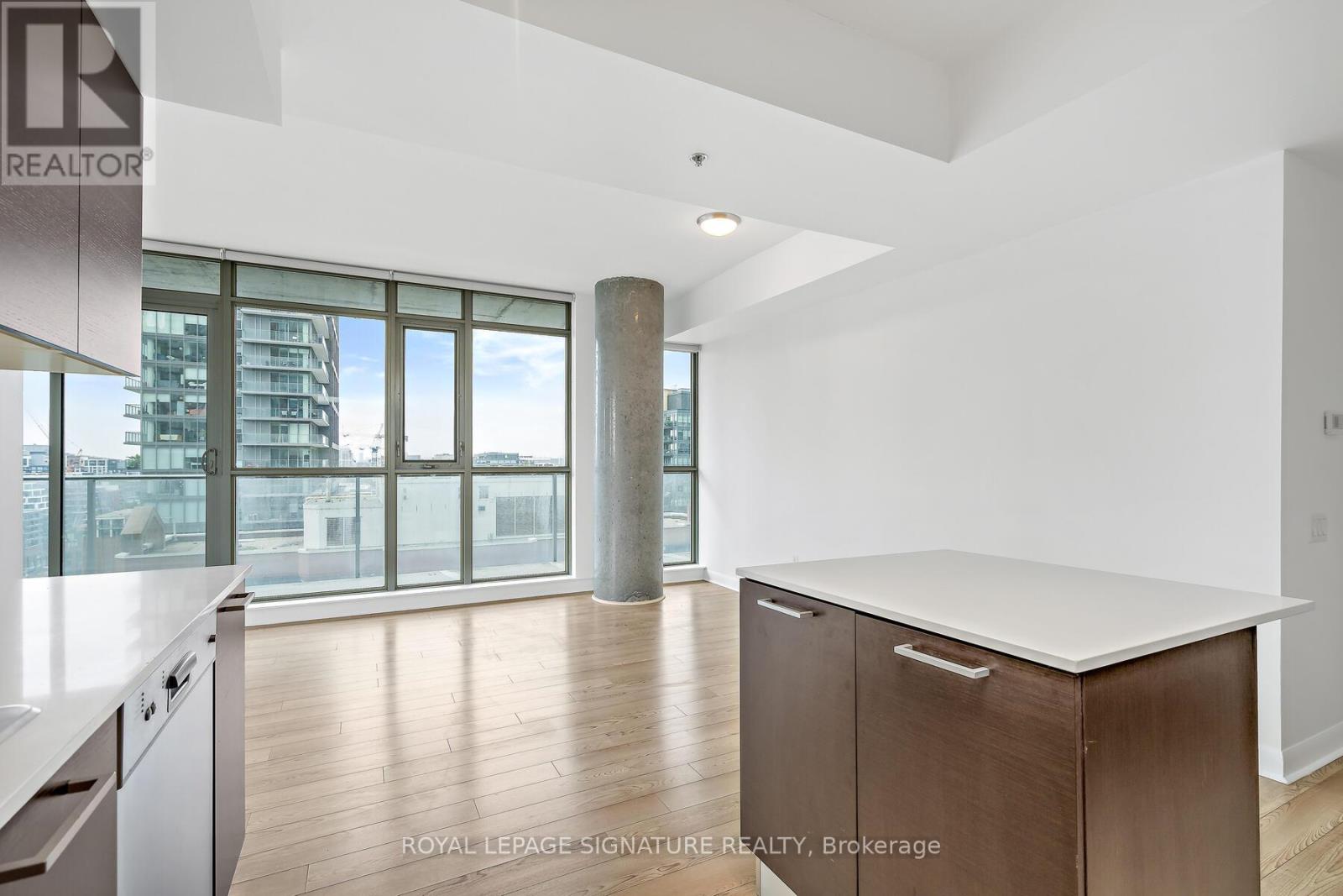 1802 - 375 King Street W, Toronto, Ontario  M5V 1K5 - Photo 9 - C12404612
