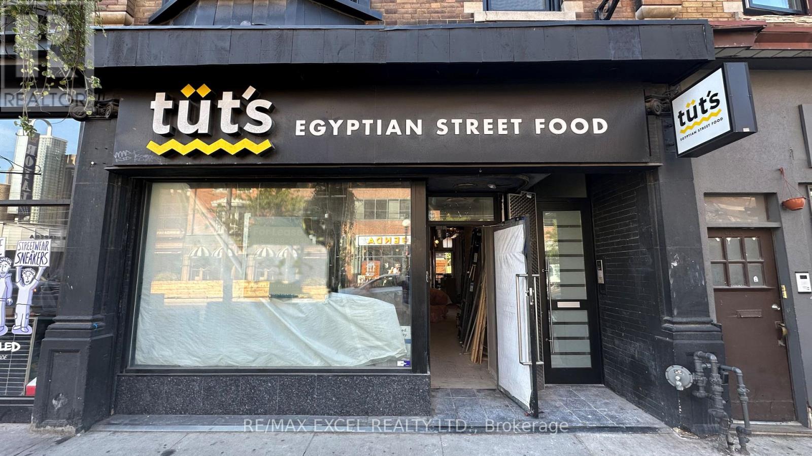 617 College Street, Toronto, Ontario  M6G 1B5 - Photo 1 - C12404617