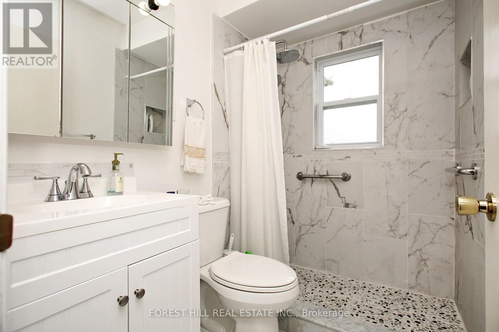 26 Alexis Boulevard, Toronto, Ontario  M3H 2P4 - Photo 19 - C12404648