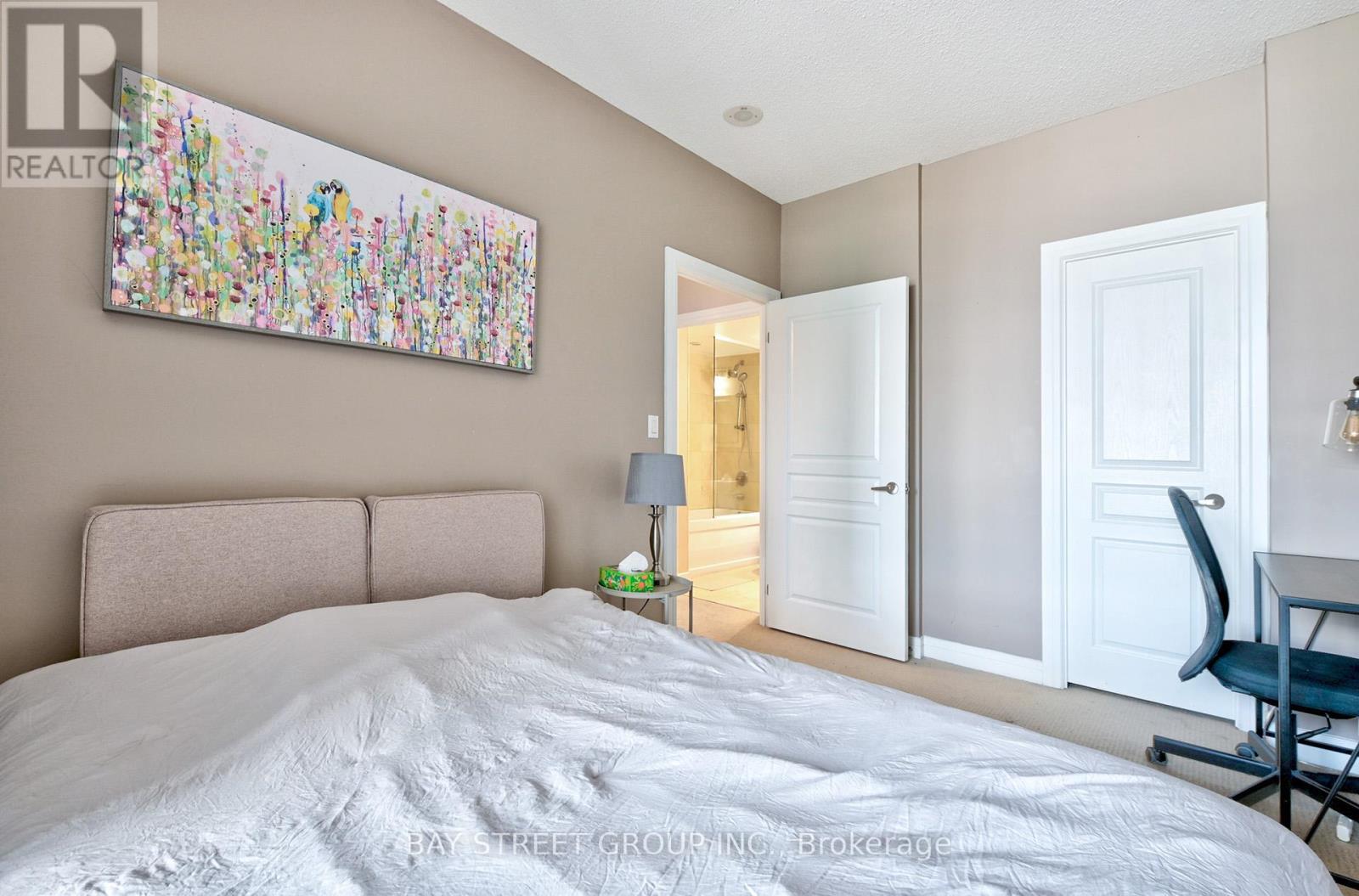 Uph3 - 1 Avondale Avenue, Toronto, Ontario  M2N 7J1 - Photo 17 - C12404700