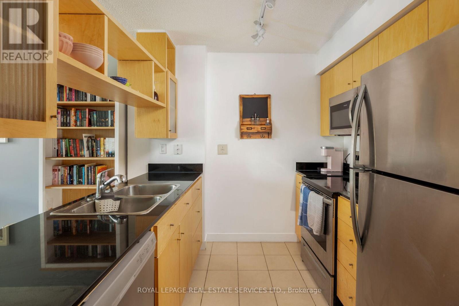 605 - 397 Front Street W, Toronto, Ontario  M5V 3S1 - Photo 14 - C12404718