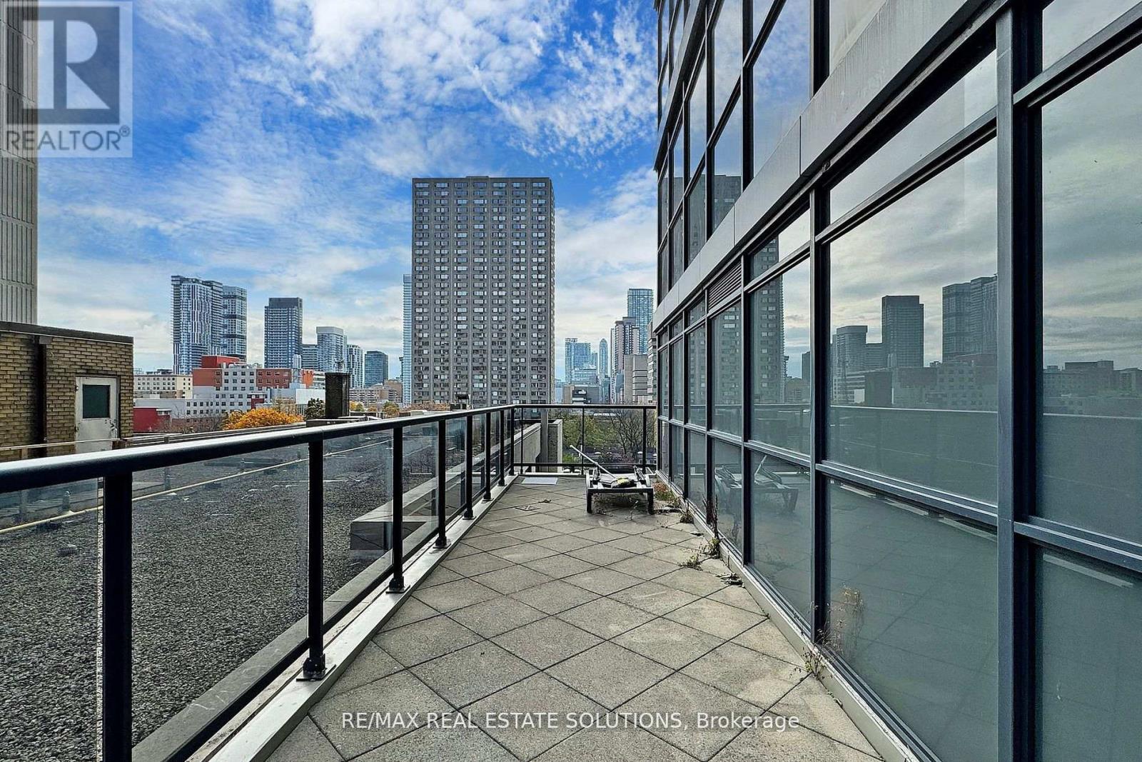 710 - 25 Carlton Street, Toronto, Ontario  M5B 1L4 - Photo 20 - C12404724