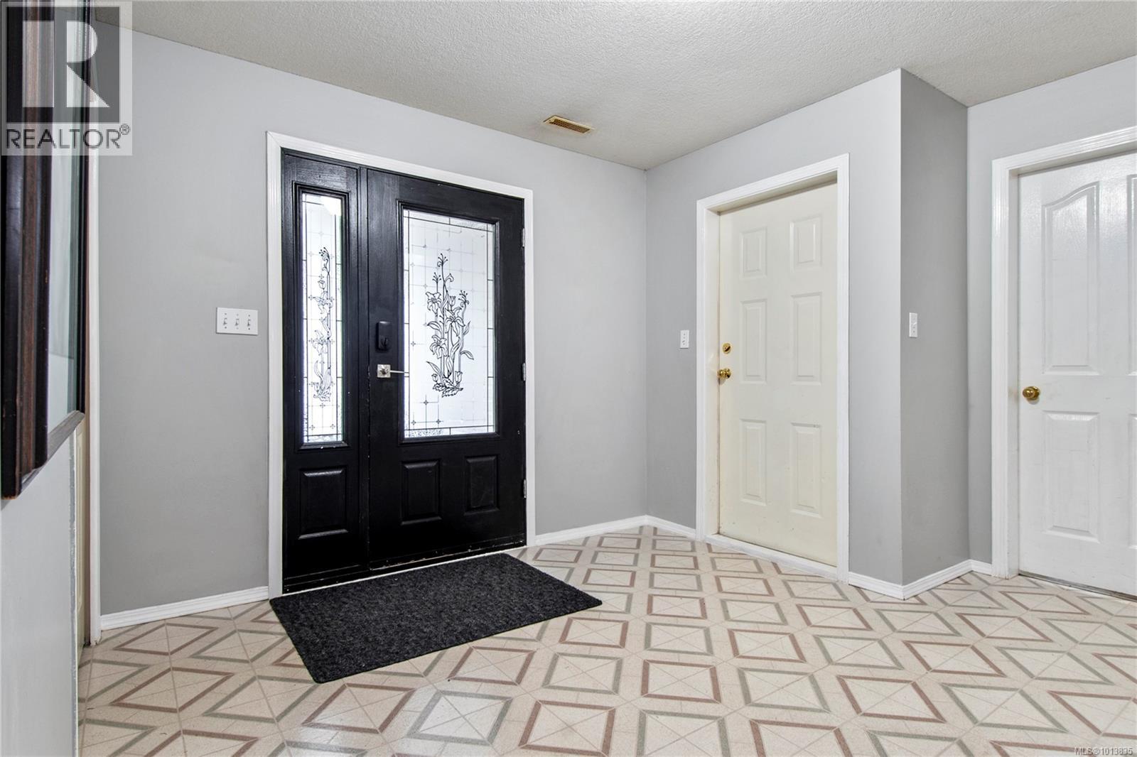745 Bowen Rd, Campbell River, British Columbia  V9H 1S2 - Photo 29 - 1013835