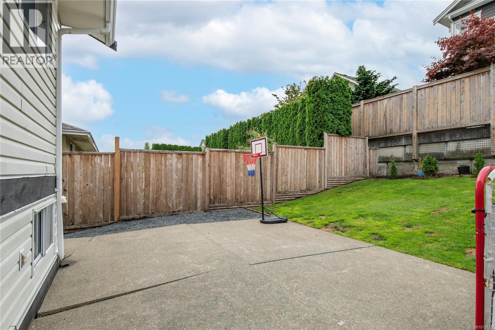 745 Bowen Rd, Campbell River, British Columbia  V9H 1S2 - Photo 48 - 1013835