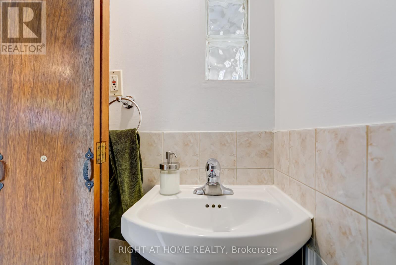 58 Anaconda Avenue, Toronto, Ontario  M1L 4M2 - Photo 10 - E12404576