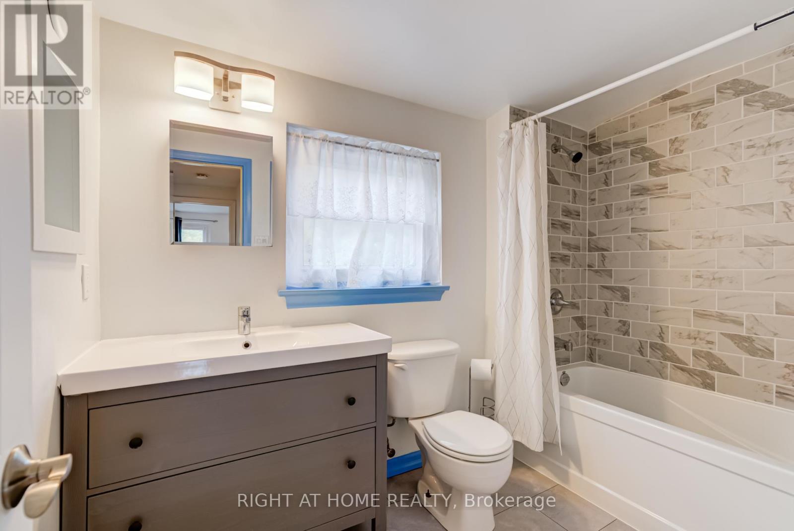 58 Anaconda Avenue, Toronto, Ontario  M1L 4M2 - Photo 19 - E12404576