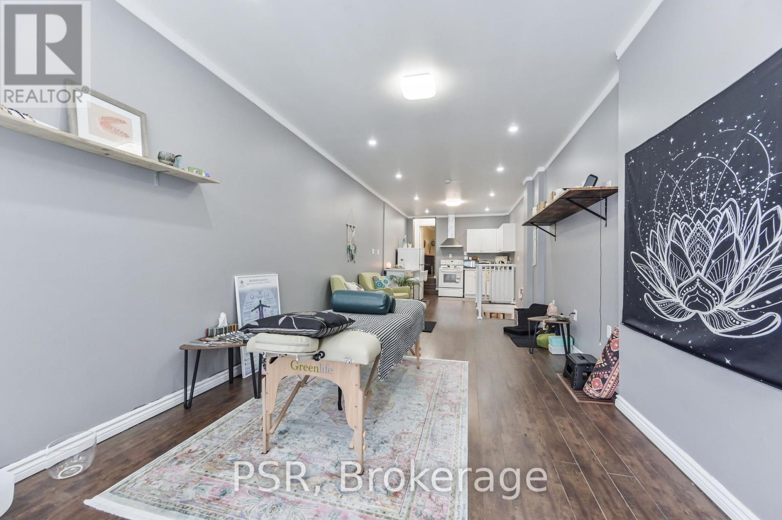 640 Pape Avenue, Toronto, Ontario  M4K 3S3 - Photo 4 - E12404645