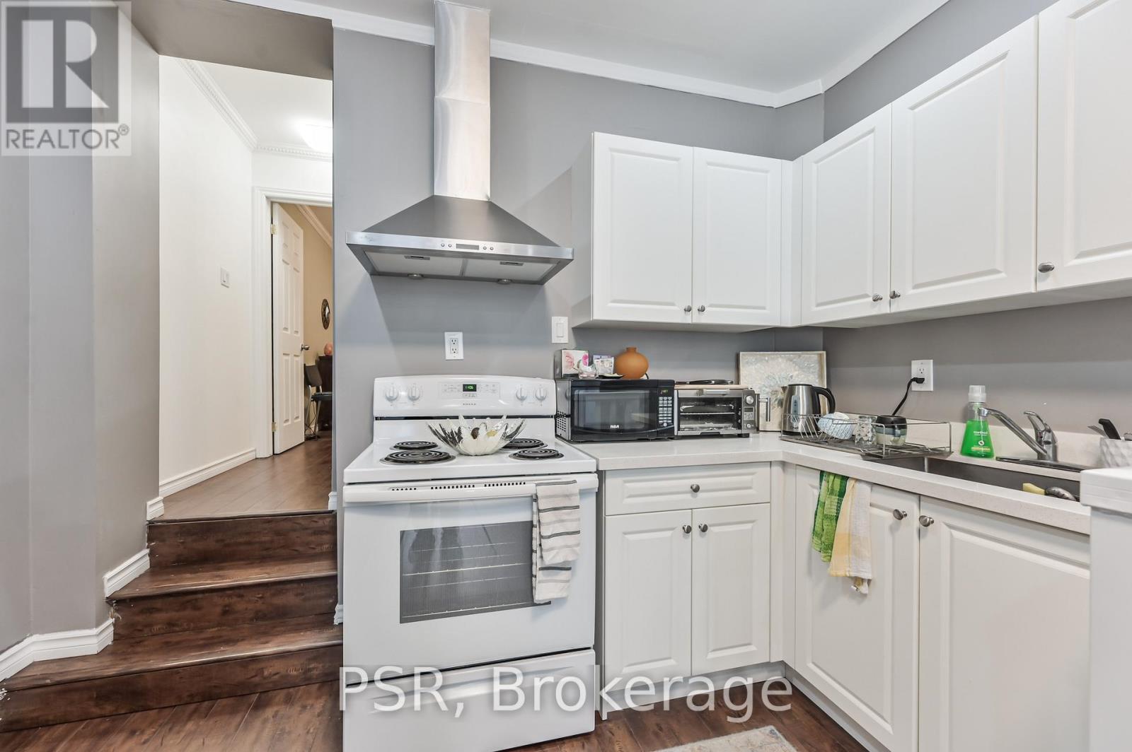 640 Pape Avenue, Toronto, Ontario  M4K 3S3 - Photo 7 - E12404645
