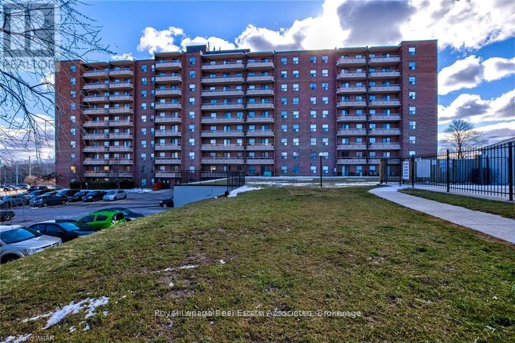 309 - 1100 Courtland Avenue, Kitchener, Ontario  N2C 2H9 - Photo 24 - X12404533