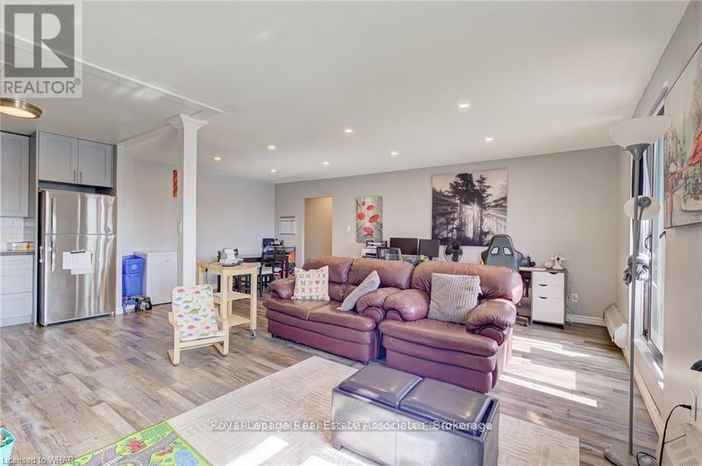 309 - 1100 Courtland Avenue, Kitchener, Ontario  N2C 2H9 - Photo 7 - X12404533