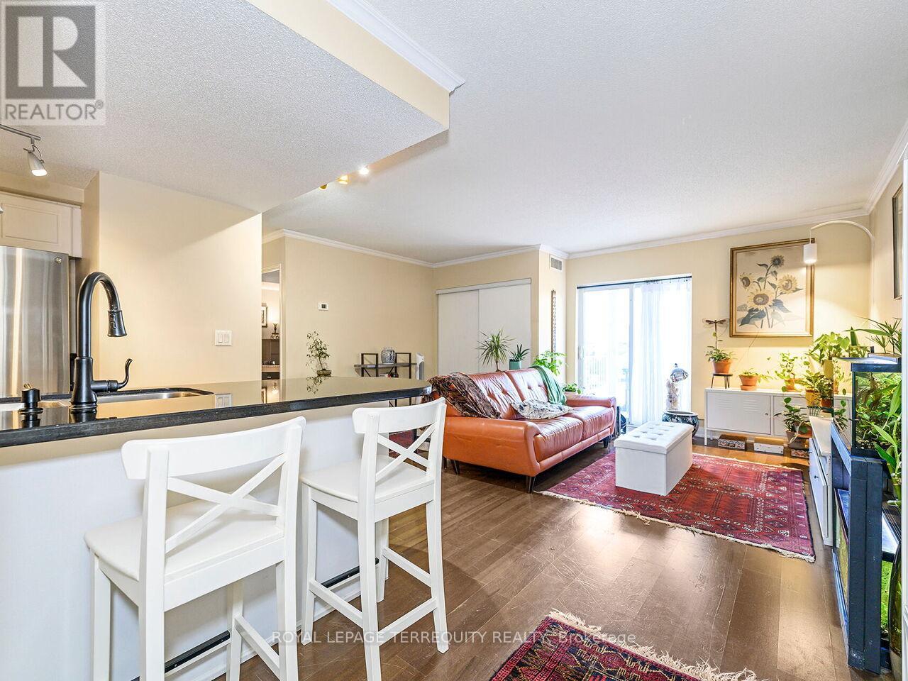 503 - 35 Hunt Avenue, Richmond Hill (Mill Pond), Ontario  L4C 4H1 - Photo 6 - N12404583