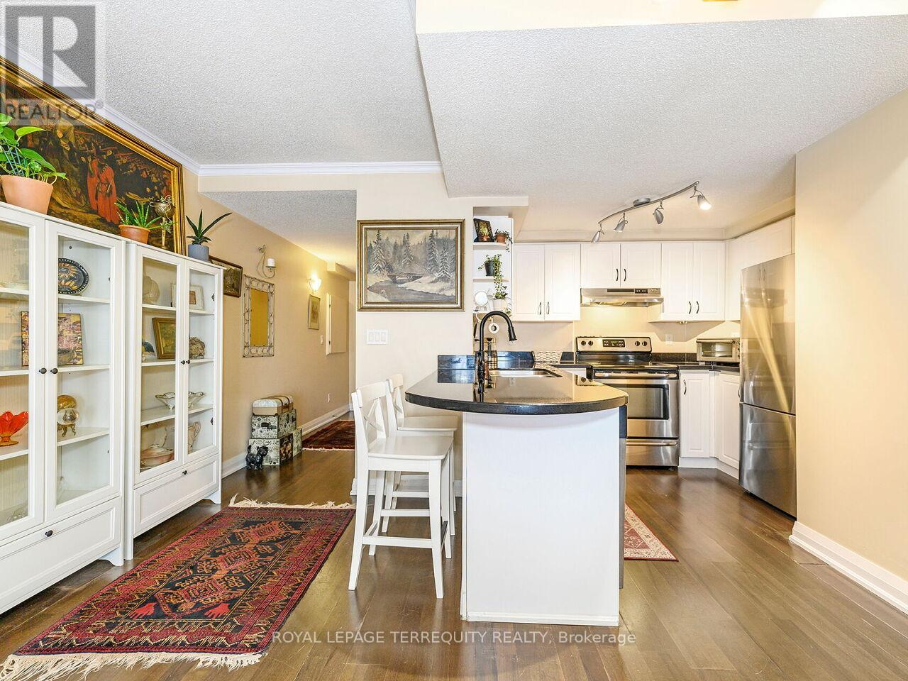 503 - 35 Hunt Avenue, Richmond Hill (Mill Pond), Ontario  L4C 4H1 - Photo 8 - N12404583