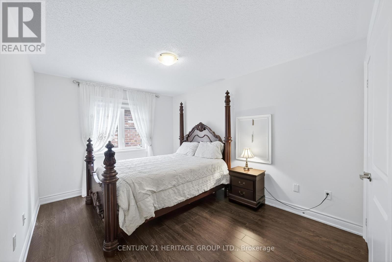 90 Gibson Circle, Bradford West Gwillimbury, Ontario  L3Z 0W9 - Photo 31 - N12404662
