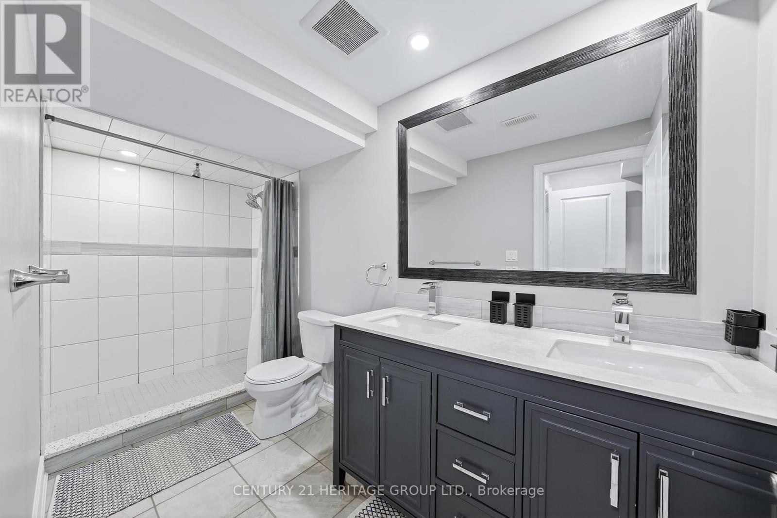 90 Gibson Circle, Bradford West Gwillimbury, Ontario  L3Z 0W9 - Photo 41 - N12404662