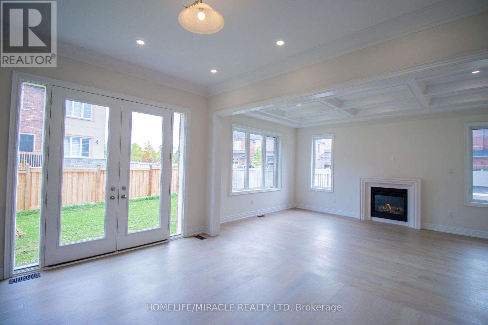 126 Petal Avenue, East Gwillimbury (Queensville), Ontario  L9N 0Y4 - Photo 23 - N12404687