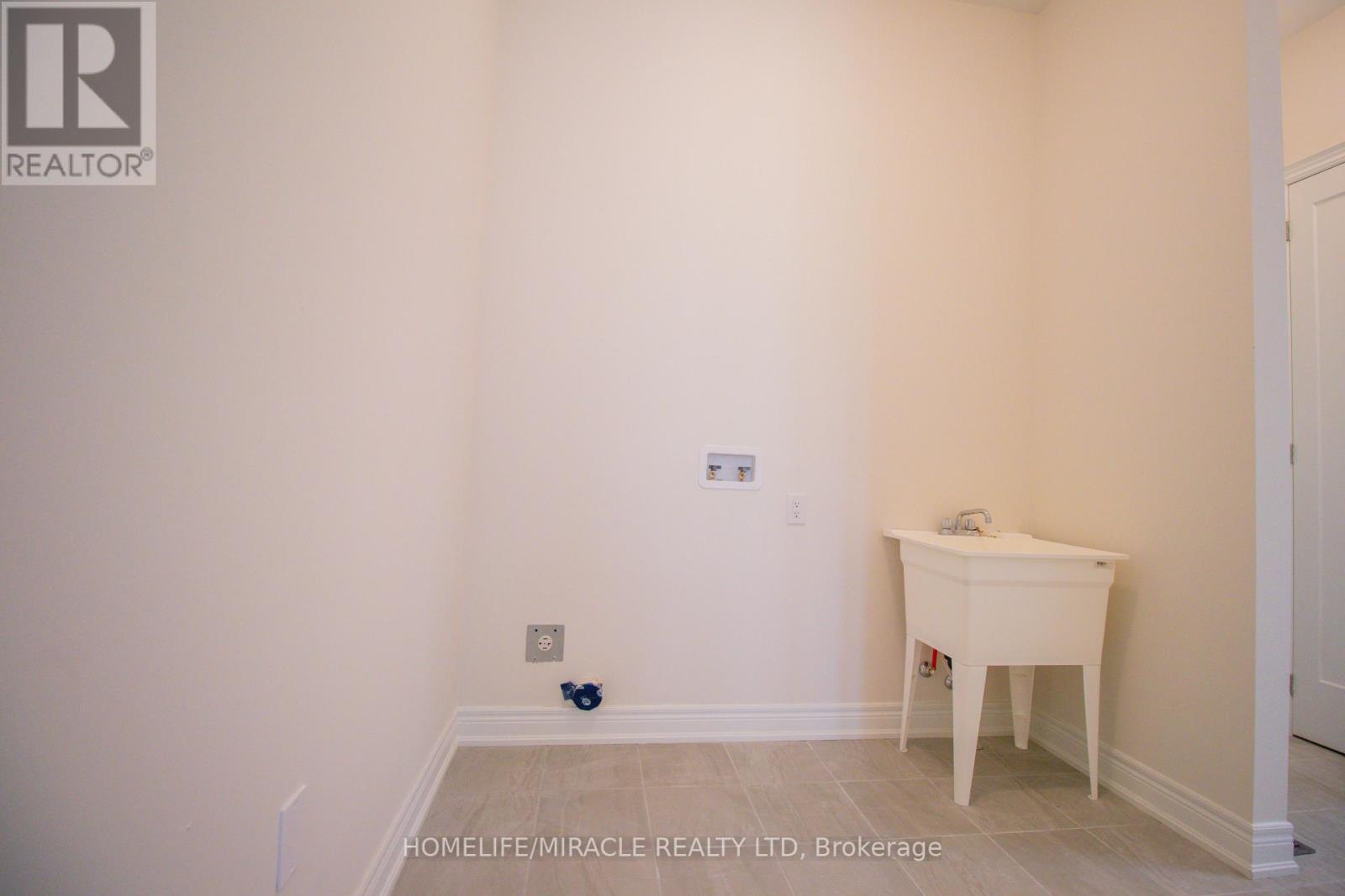 126 Petal Avenue, East Gwillimbury (Queensville), Ontario  L9N 0Y4 - Photo 24 - N12404687