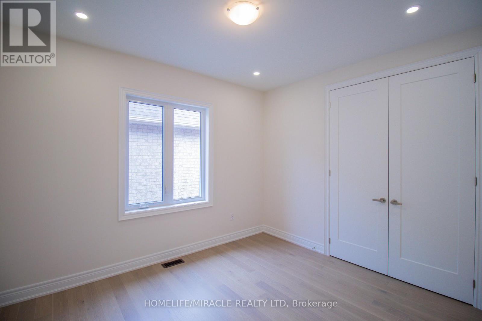 126 Petal Avenue, East Gwillimbury (Queensville), Ontario  L9N 0Y4 - Photo 35 - N12404687