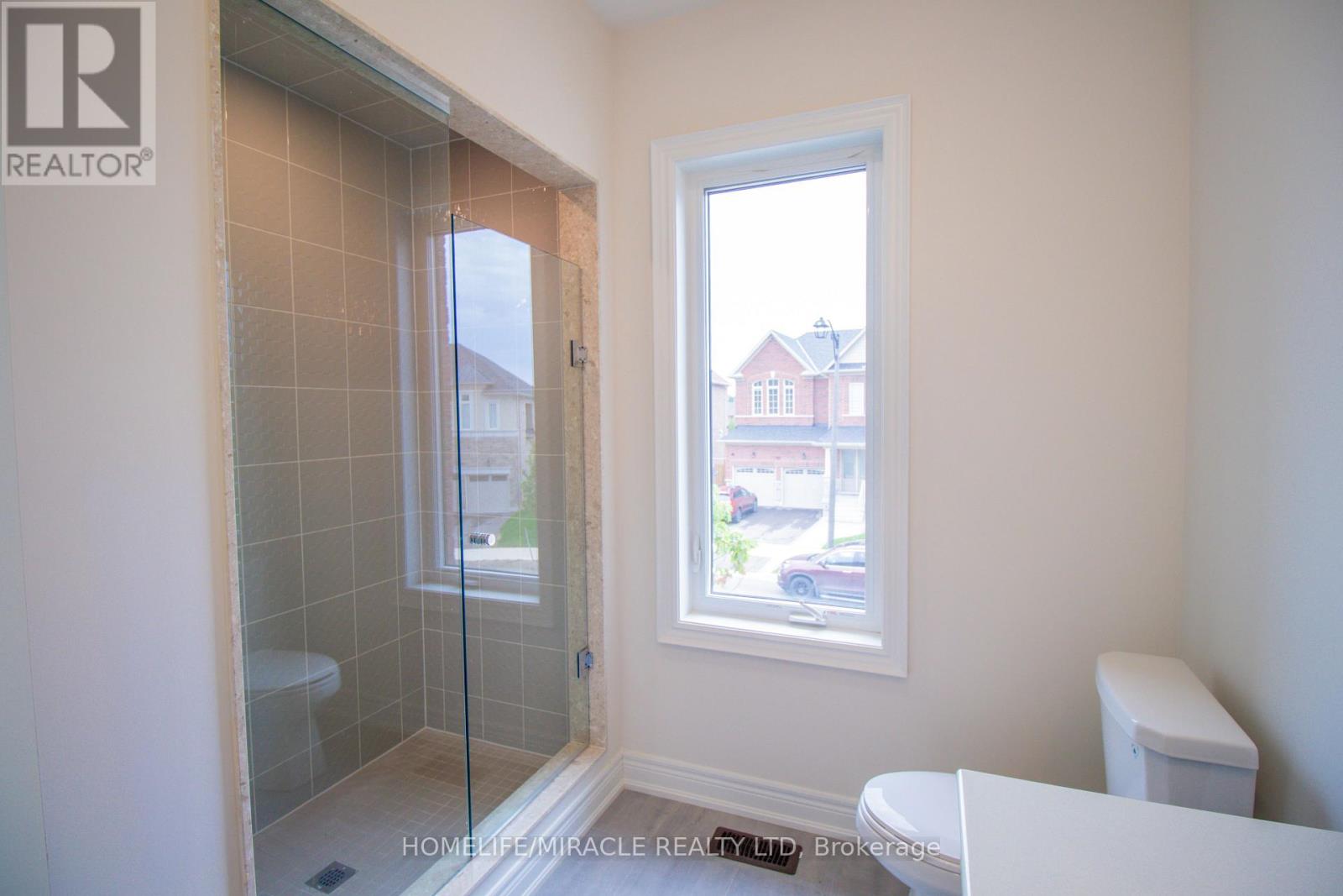 126 Petal Avenue, East Gwillimbury (Queensville), Ontario  L9N 0Y4 - Photo 44 - N12404687