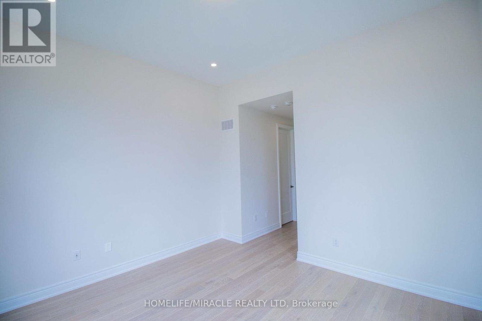 126 Petal Avenue, East Gwillimbury (Queensville), Ontario  L9N 0Y4 - Photo 47 - N12404687