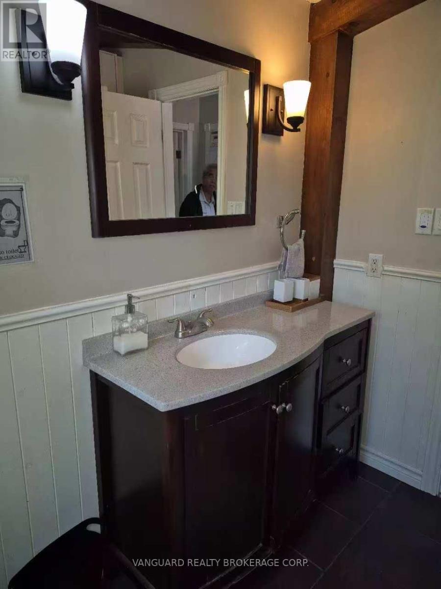 7696 South River Road, Ramara, Ontario  L0K 2B0 - Photo 12 - S12404607