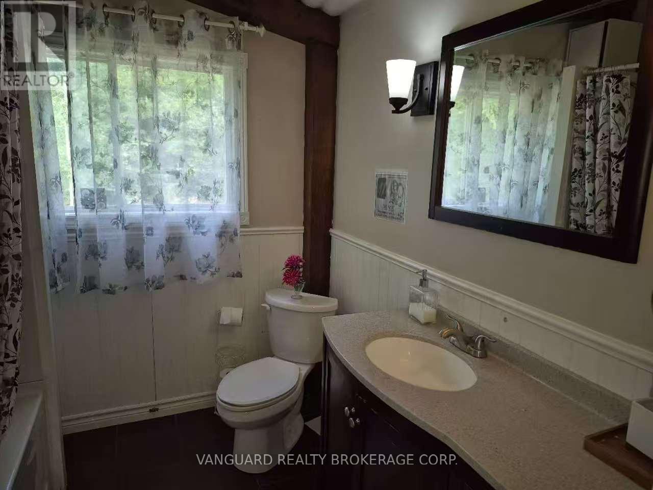 7696 South River Road, Ramara, Ontario  L0K 2B0 - Photo 21 - S12404607