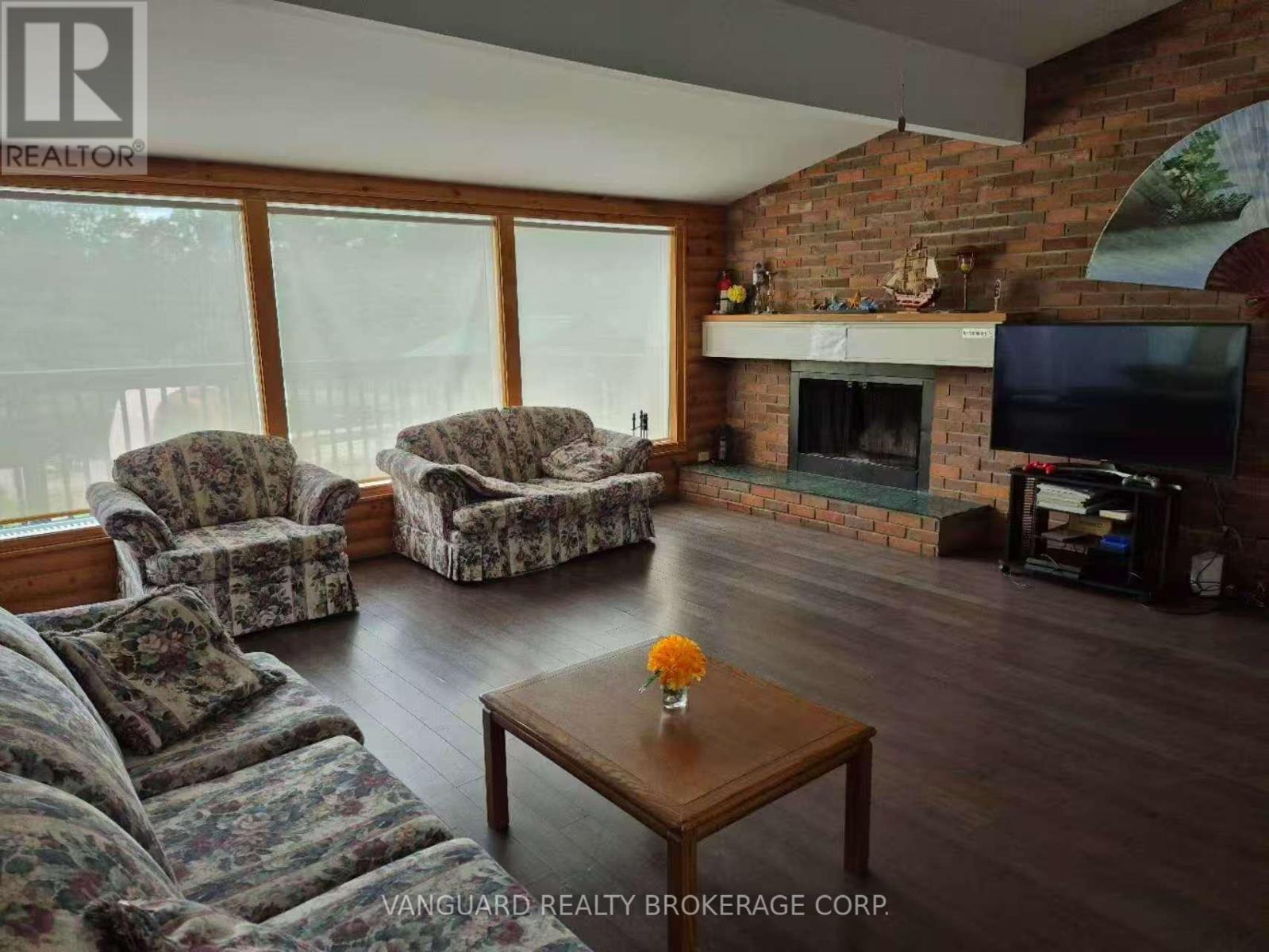 7696 South River Road, Ramara, Ontario  L0K 2B0 - Photo 6 - S12404607