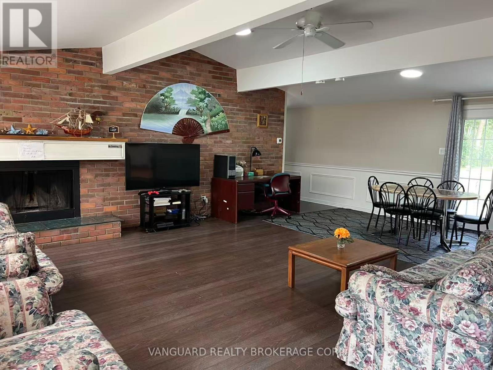 7696 South River Road, Ramara, Ontario  L0K 2B0 - Photo 7 - S12404607
