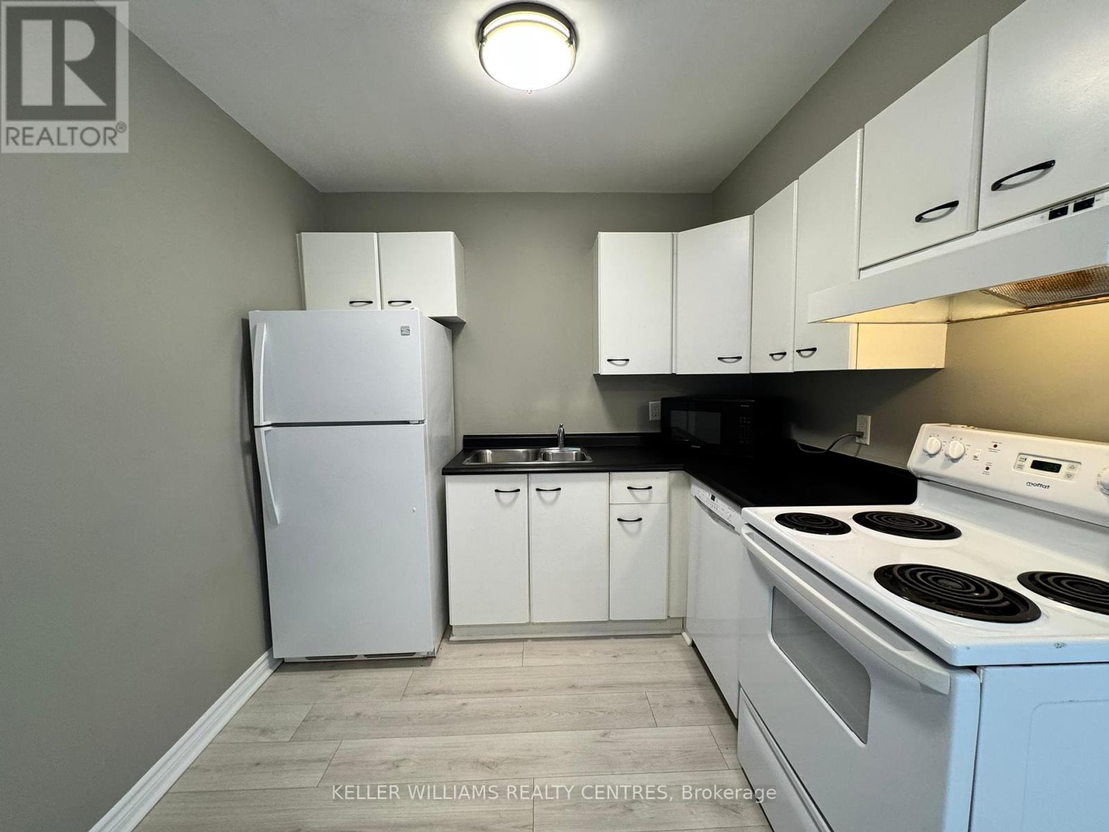 414 - 126 Bell Farm Road, Barrie, Ontario  L4M 6J3 - Photo 13 - S12404613