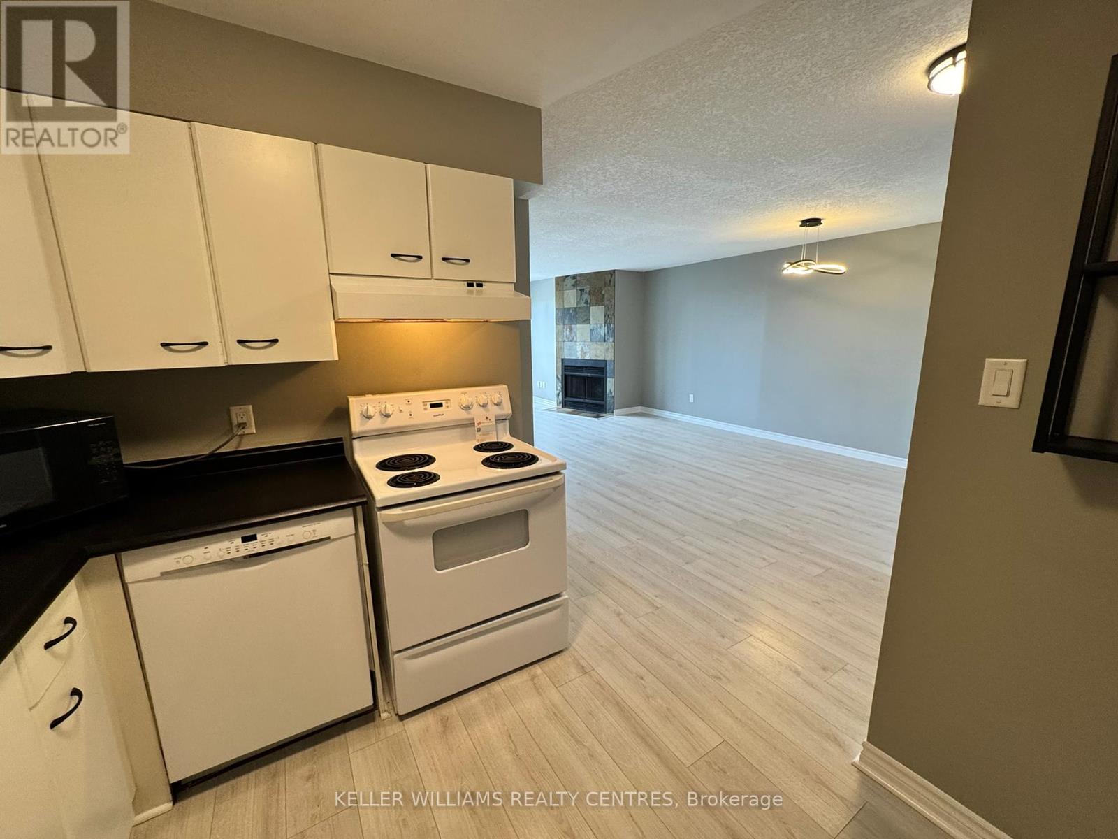 414 - 126 Bell Farm Road, Barrie, Ontario  L4M 6J3 - Photo 15 - S12404613
