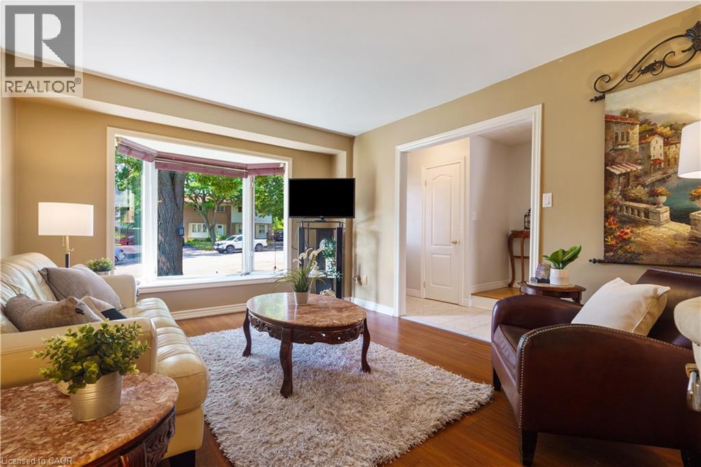 10 Glen Eden Court, Hamilton, Ontario  L9C 6H6 - Photo 7 - 40765106