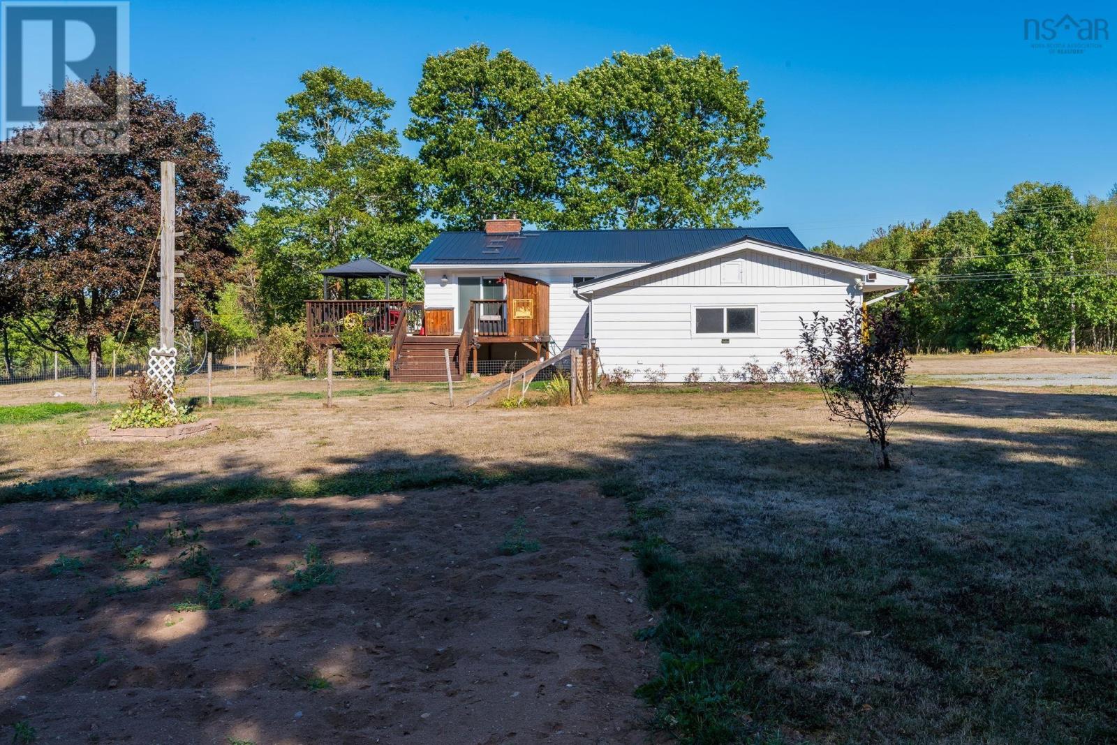 387 Lawrence Road, Rockland, Nova Scotia  B0P 1E0 - Photo 12 - 202523359