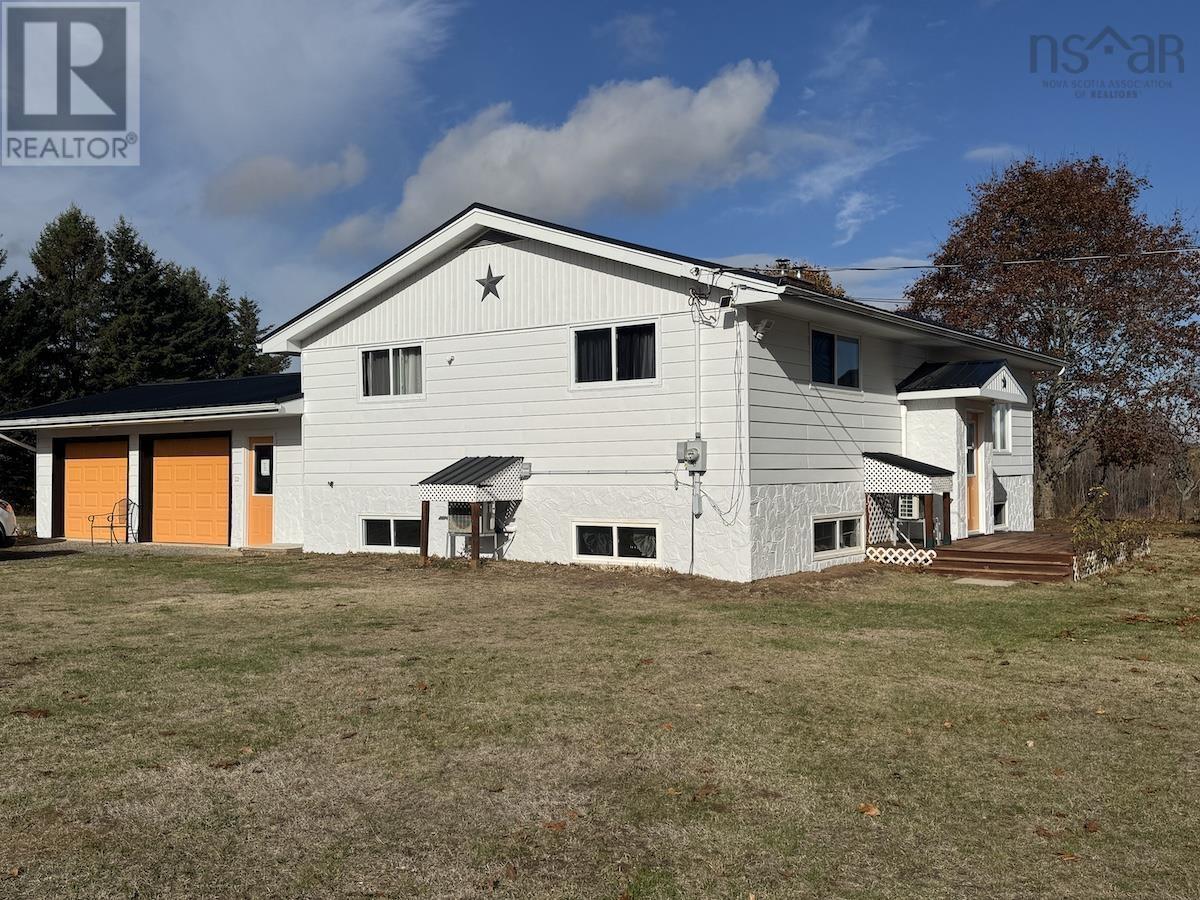 387 Lawrence Road, Rockland, Nova Scotia  B0P 1E0 - Photo 5 - 202523359