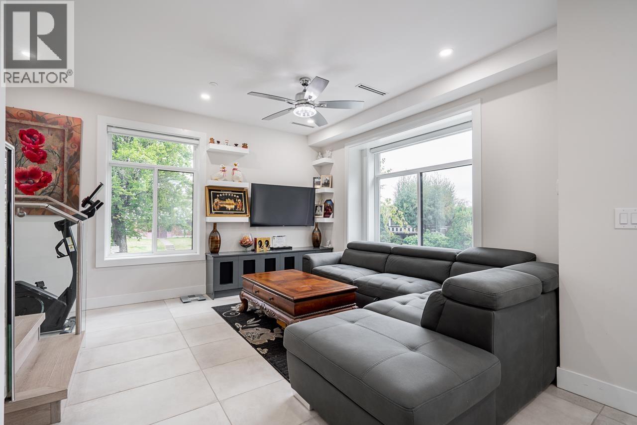 6370 Ross Street, Vancouver, British Columbia  V5W 3L9 - Photo 7 - R3047161