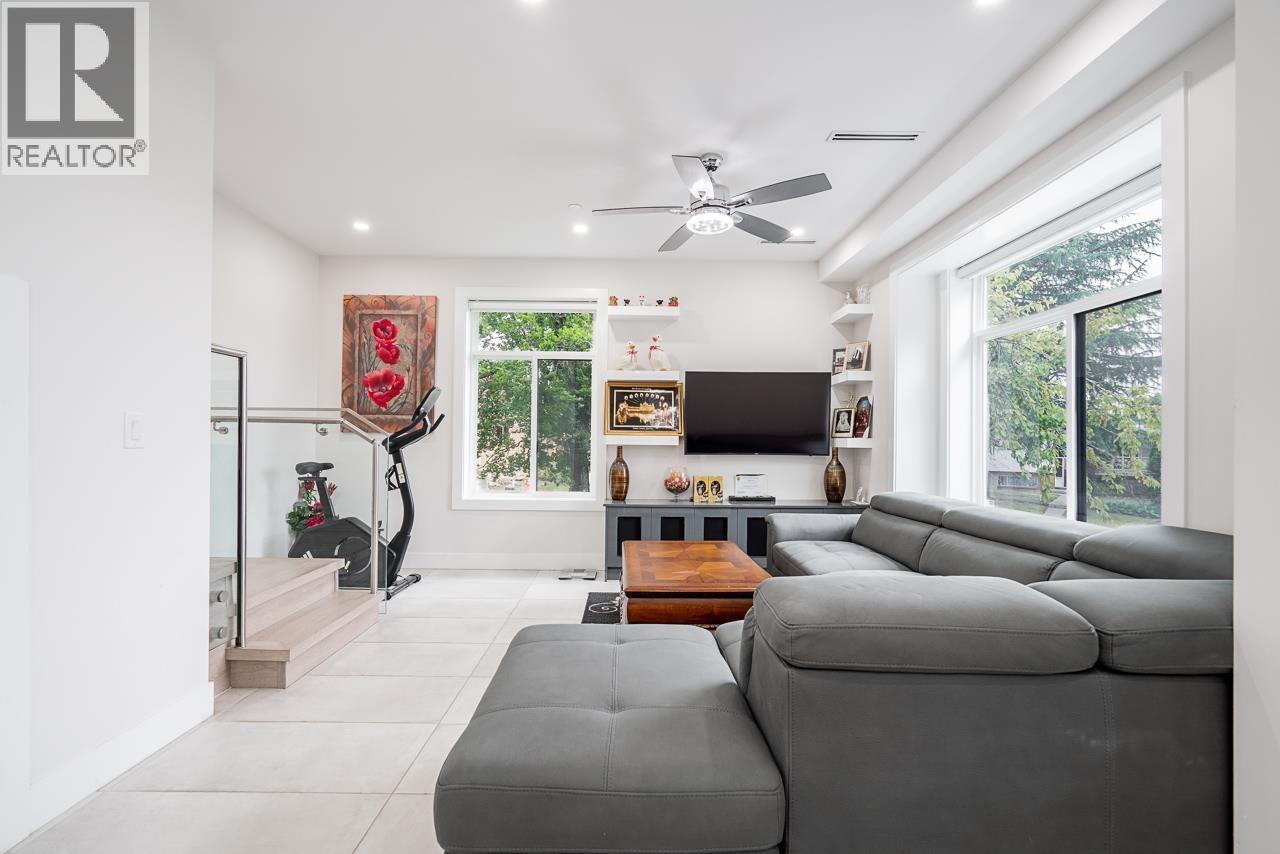 6370 Ross Street, Vancouver, British Columbia  V5W 3L9 - Photo 6 - R3047161