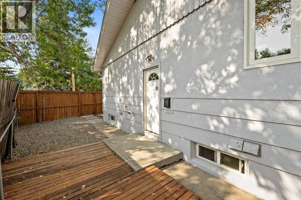 Property at 2731 17A Street NW image 3