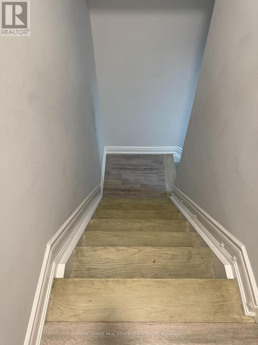 Bsmt - 858 Khan Crescent, Mississauga, Ontario  L5V 2R4 - Photo 3 - W12404632