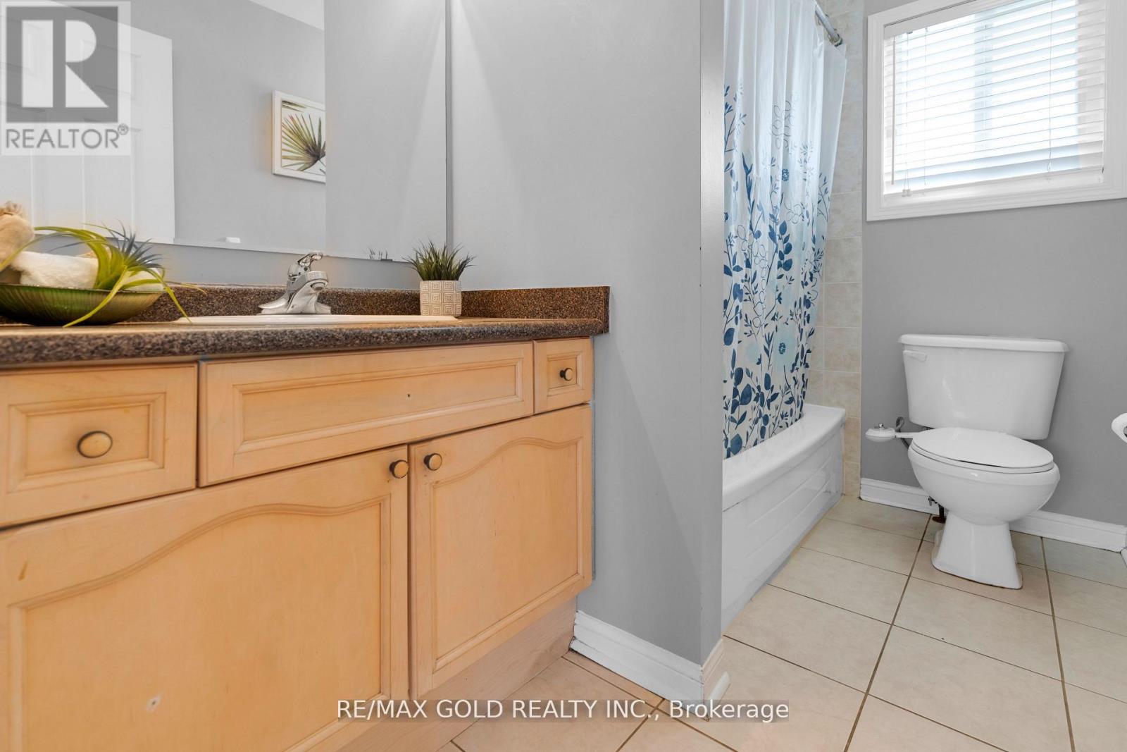 255 Brisdale Drive, Brampton, Ontario  L7A 2T3 - Photo 24 - W12404710