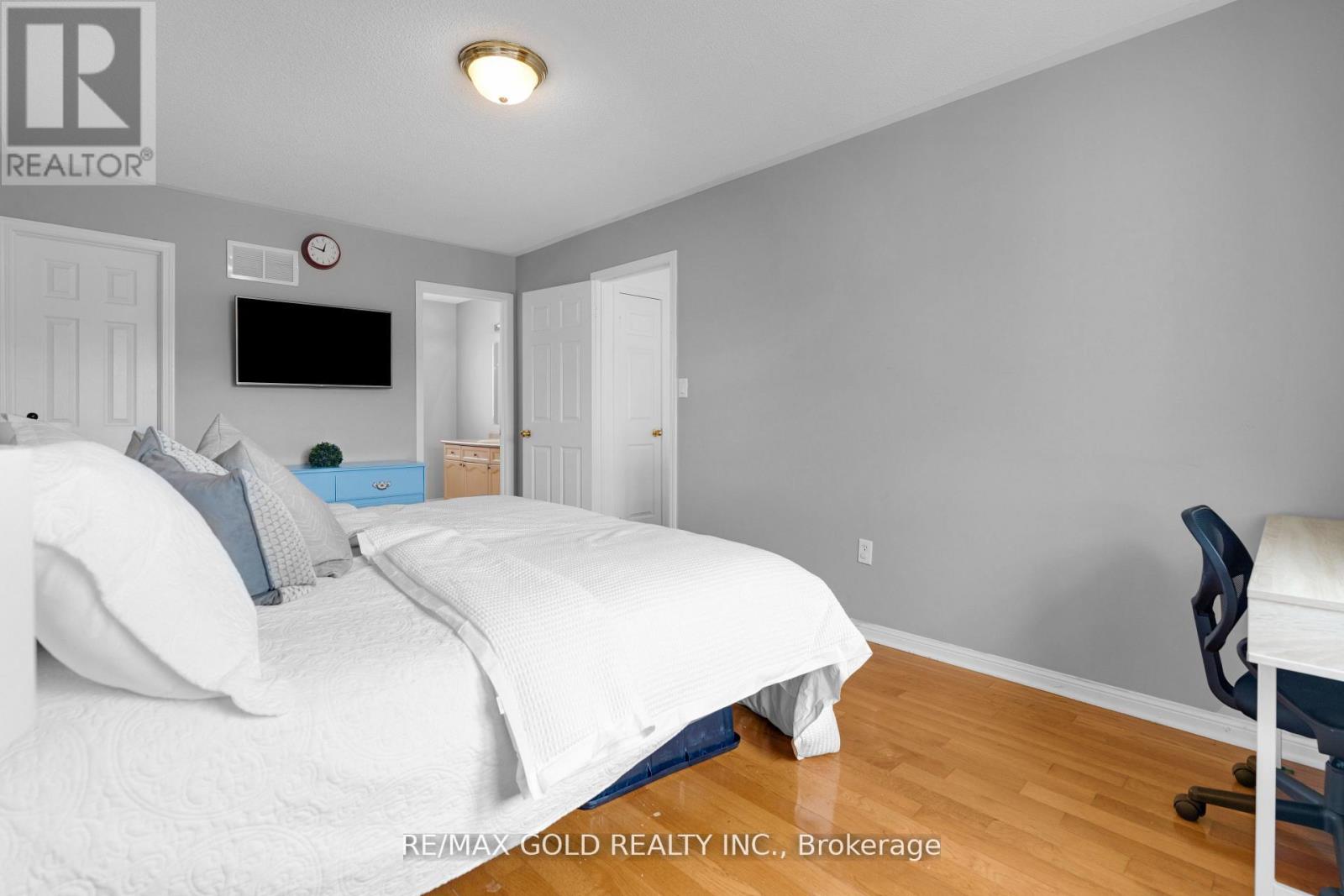 255 Brisdale Drive, Brampton, Ontario  L7A 2T3 - Photo 29 - W12404710