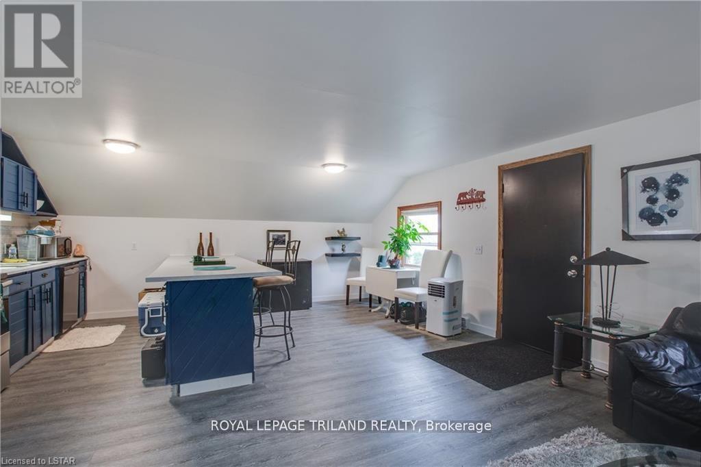 7575 Biddulph Street, Lambton Shores, Ontario  N0M 2L0 - Photo 29 - X12404749