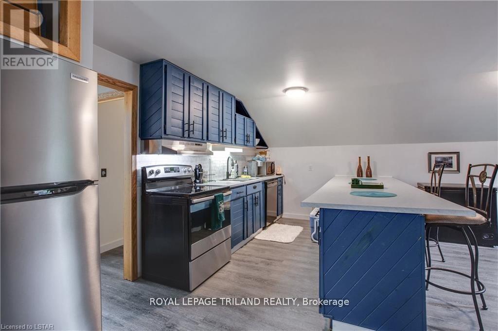 7575 Biddulph Street, Lambton Shores, Ontario  N0M 2L0 - Photo 30 - X12404749