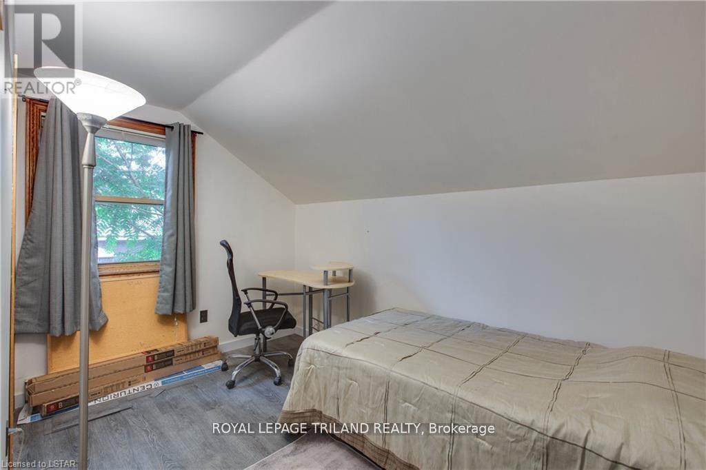 7575 Biddulph Street, Lambton Shores, Ontario  N0M 2L0 - Photo 33 - X12404749