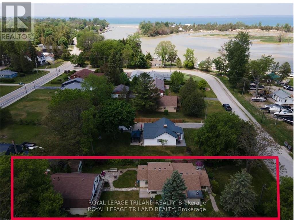 7575 Biddulph Street, Lambton Shores, Ontario  N0M 2L0 - Photo 4 - X12404749