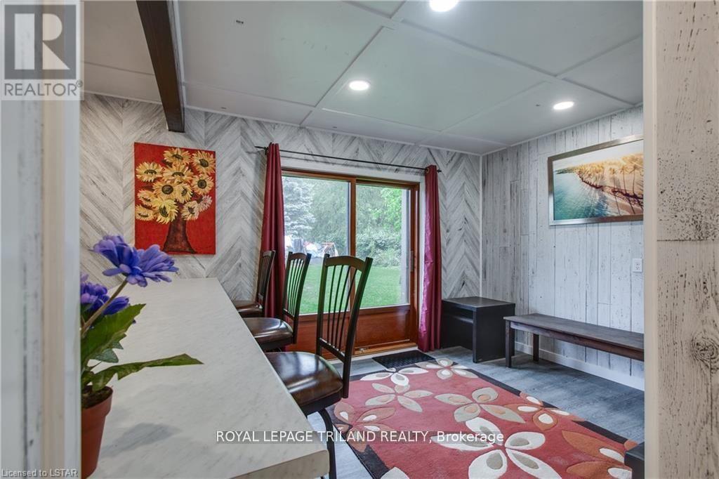 7575 Biddulph Street, Lambton Shores, Ontario  N0M 2L0 - Photo 8 - X12404749