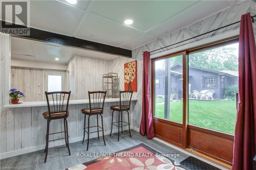 7575 Biddulph Street, Lambton Shores, Ontario  N0M 2L0 - Photo 9 - X12404749