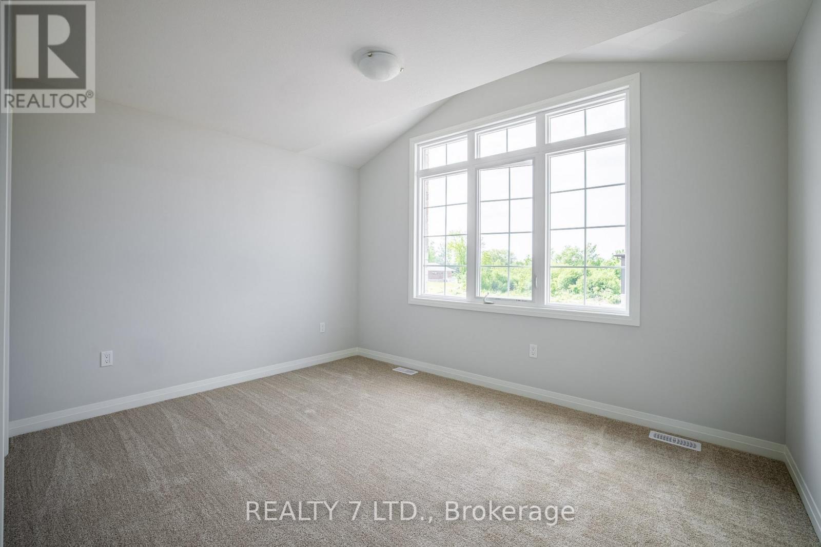 762 Bradford Avenue, Fort Erie, Ontario  L2A 0H3 - Photo 16 - X12319916