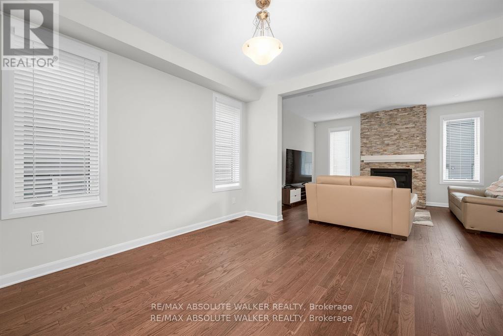 529 Anchor Circle, Ottawa, Ontario  K4M 0X5 - Photo 5 - X12404738