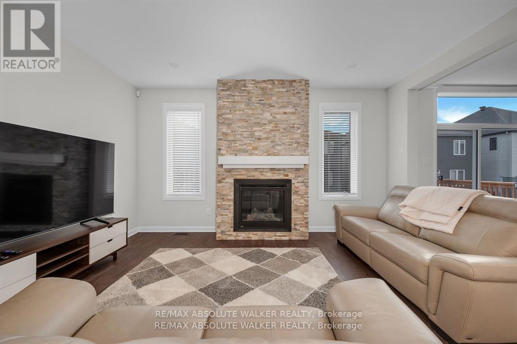 529 Anchor Circle, Ottawa, Ontario  K4M 0X5 - Photo 9 - X12404738