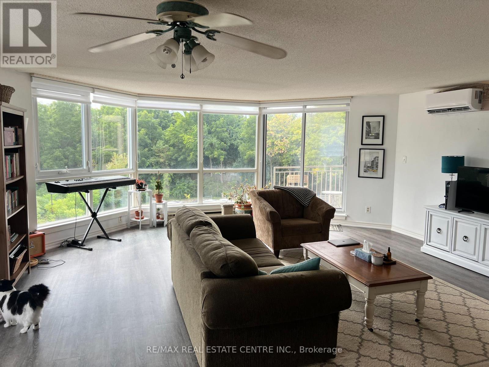 204 - 26 Hall Road, Halton Hills (Georgetown), Ontario  L7G 5G5 - Photo 6 - W12404035