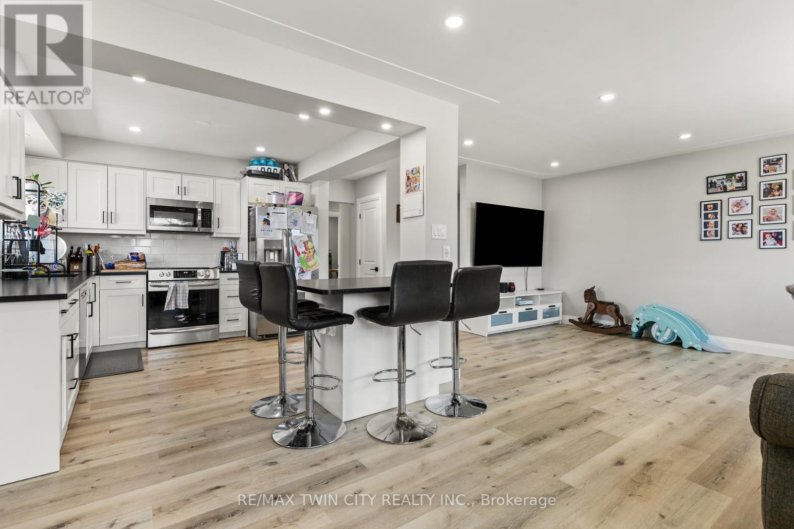 1067 Bernhardt Street, Cambridge, Ontario  N3H 2X9 - Photo 6 - X12404589
